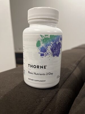 Thorne Basic Nutrients 2/Day source label used in the packaging illustration